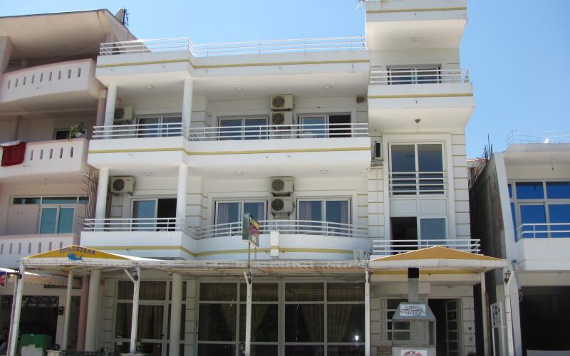 Apartmani i Sobe V.Fici, Velika plaža - Crna Gora - Apartments and Rooms V.Fici, Velika Plaža - Montenegro